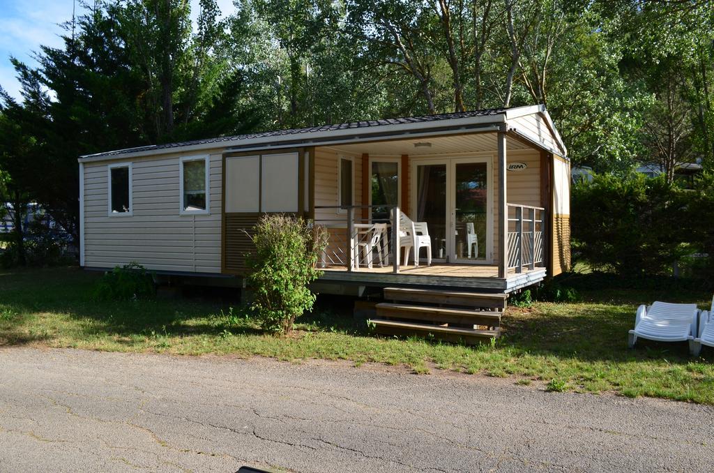 Camping La Vidaresse Hotel Sainte-Anastasie-sur-Issole Exterior foto