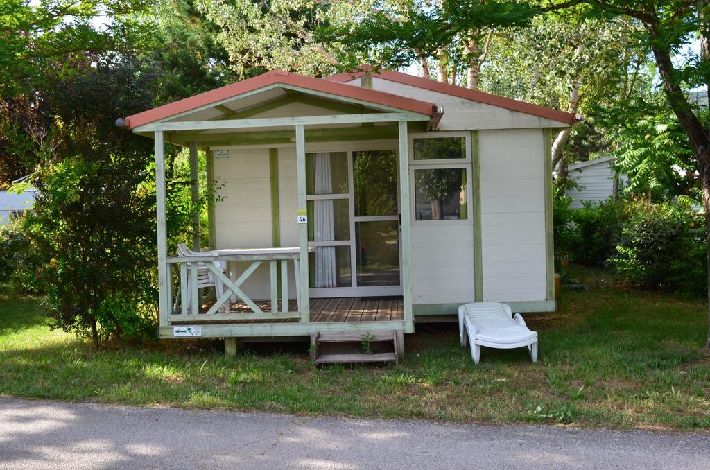 Camping La Vidaresse Hotel Sainte-Anastasie-sur-Issole Exterior foto